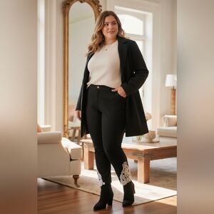 🫶Elegant Black Lace Trim Pants